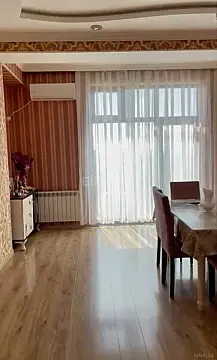Kirayə verilir 3 otaqlı mənzil 150 m²