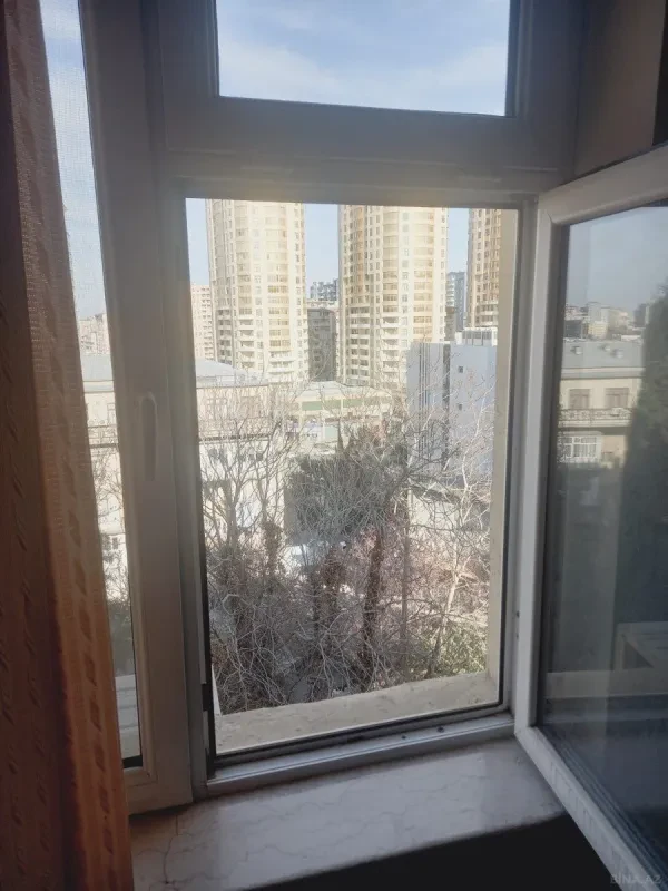 Satılır 1 otaqlı mənzil 38 m²