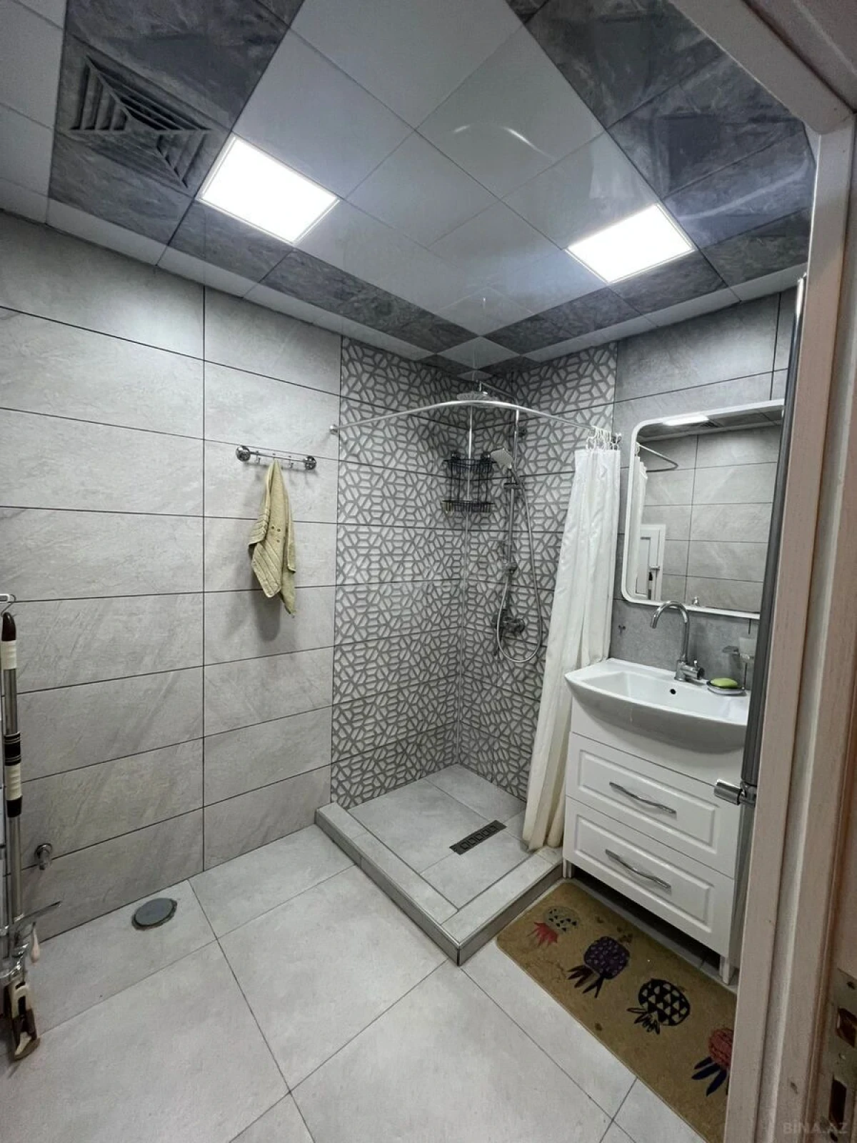 Kirayə verilir 3 otaqlı mənzil 110 m²