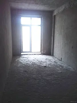 Satılır 4 otaqlı mənzil 194 m²