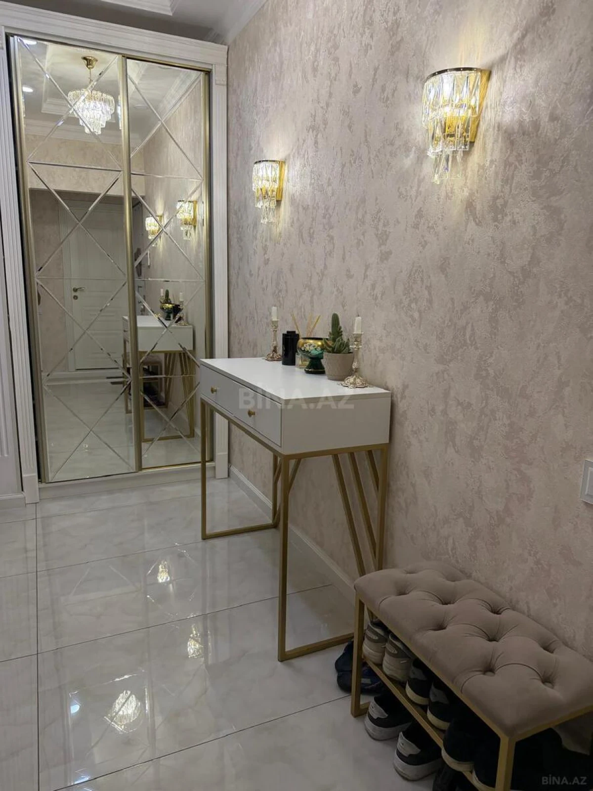 Satılır 3 otaqlı mənzil 73 m²