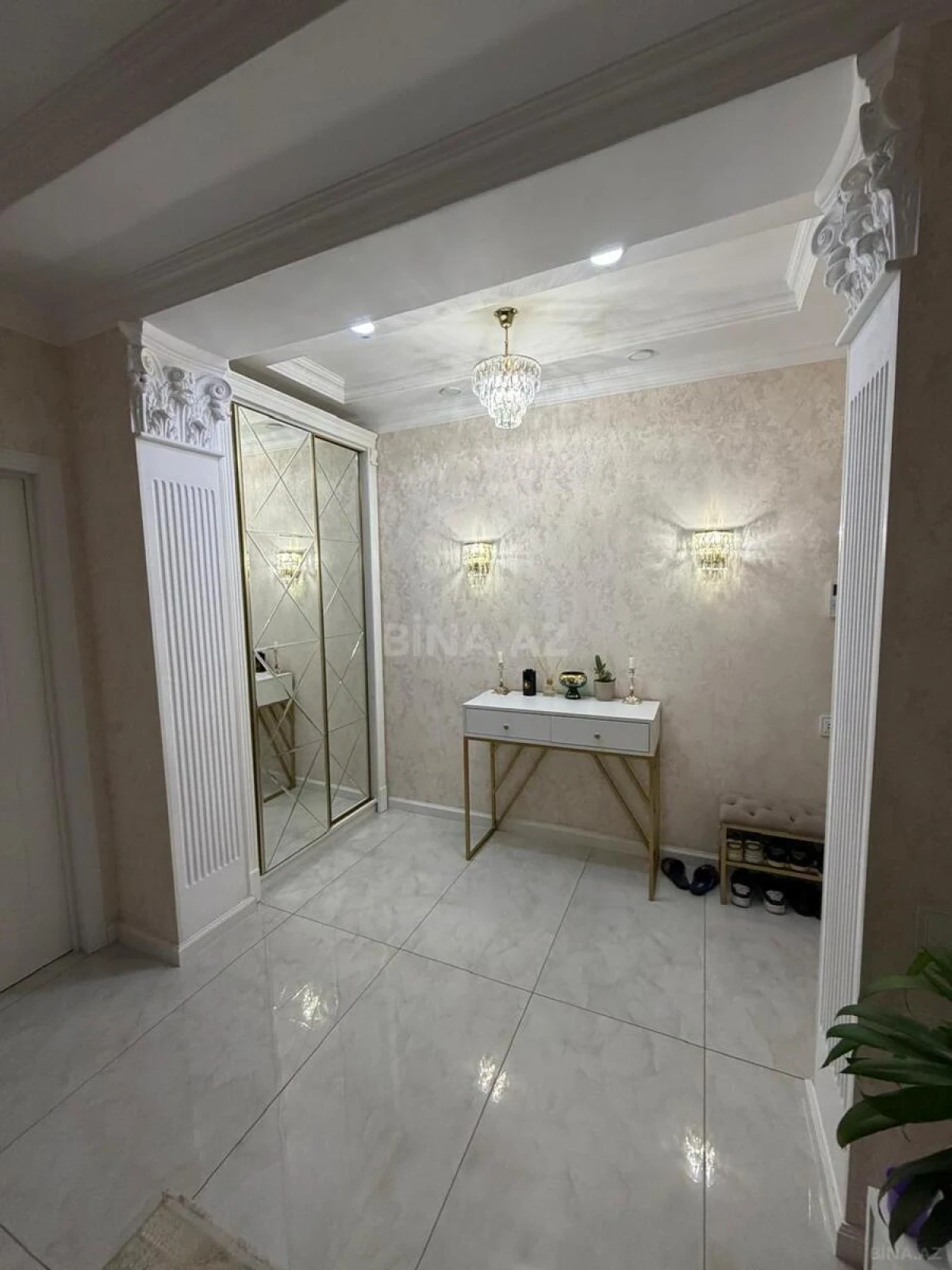 Satılır 3 otaqlı mənzil 73 m²