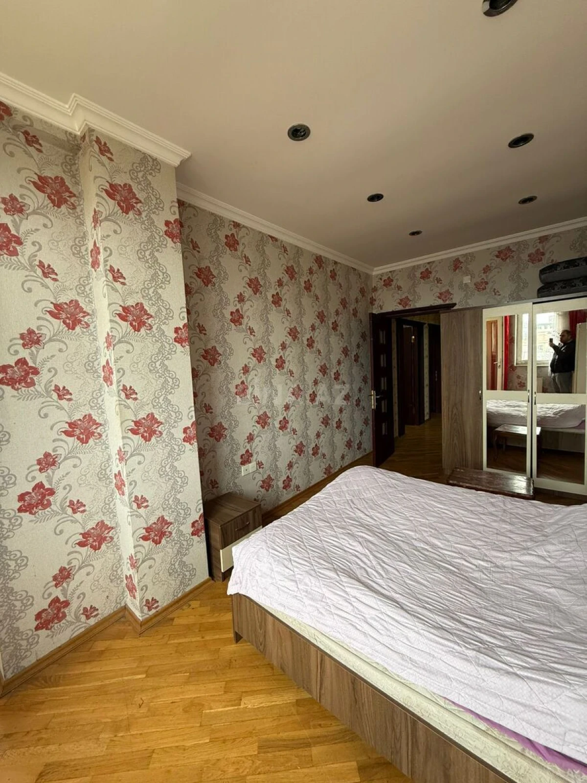 Kirayə verilir 3 otaqlı mənzil 100 m²