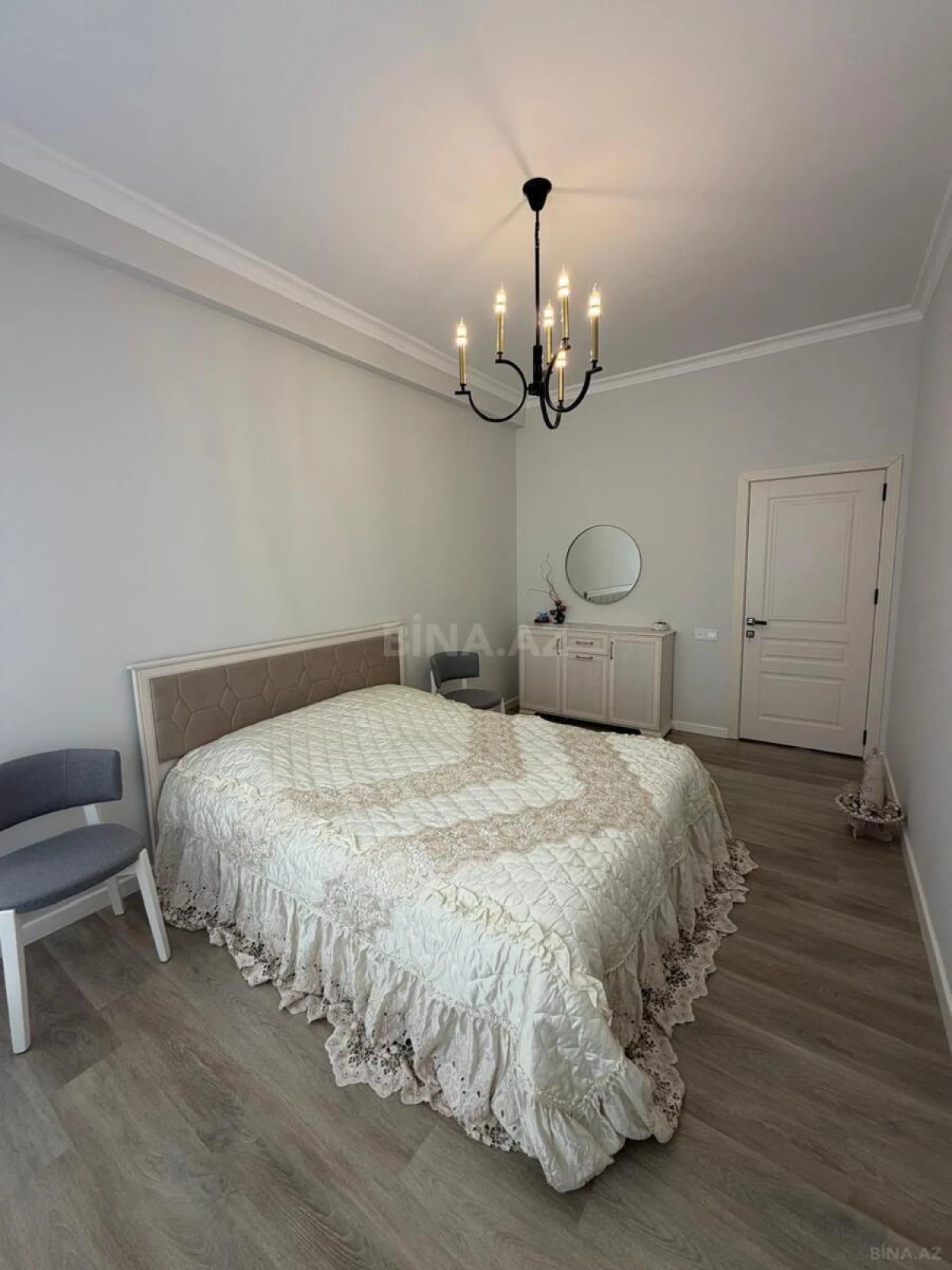 Satılır 2 otaqlı mənzil 69 m²
