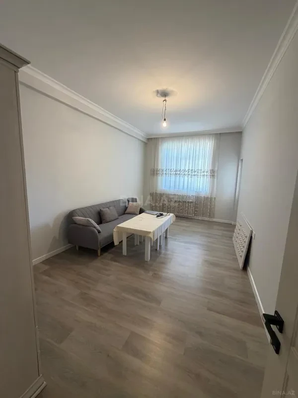 Satılır 2 otaqlı mənzil 69 m²