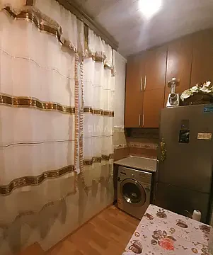 Satılır 3 otaqlı mənzil 60 m²