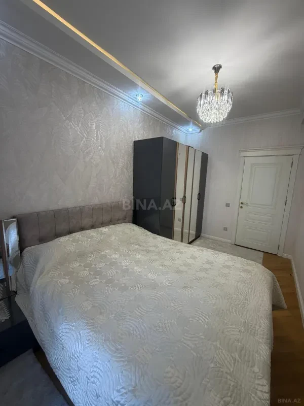 Satılır 3 otaqlı mənzil 102 m²