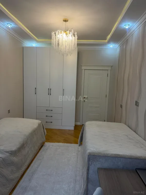 Satılır 3 otaqlı mənzil 102 m²