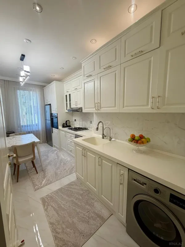 Satılır 3 otaqlı mənzil 102 m²
