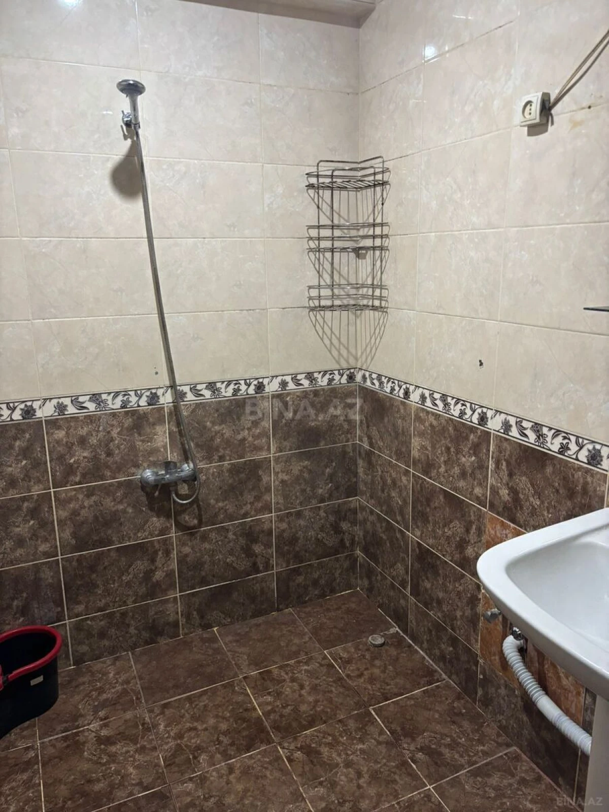 Kirayə verilir 3 otaqlı mənzil 120 m²