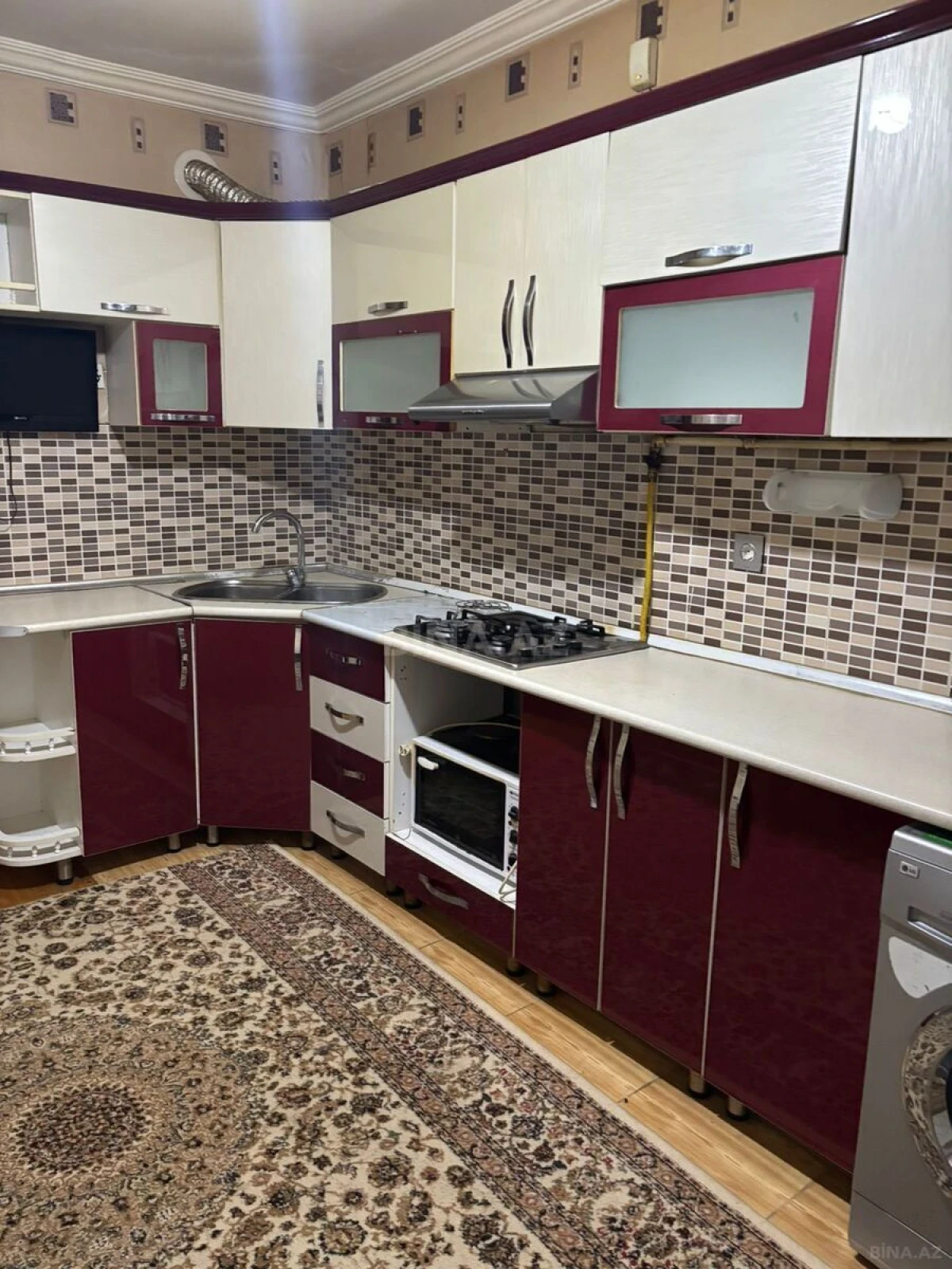 Kirayə verilir 3 otaqlı mənzil 120 m²