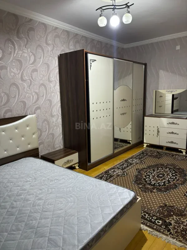 Kirayə verilir 3 otaqlı mənzil 120 m²