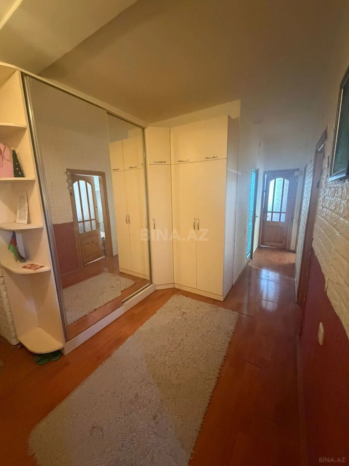 Satılır 3 otaqlı mənzil 76 m²