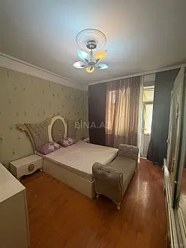 Satılır 3 otaqlı mənzil 76 m²