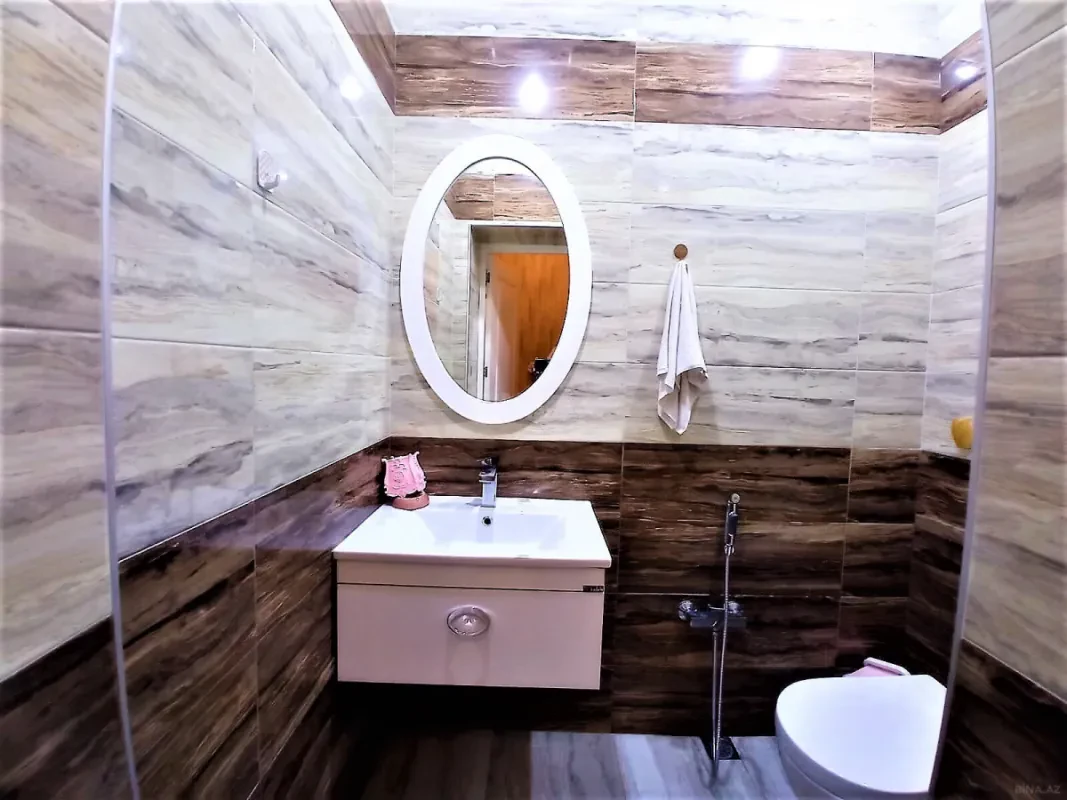 Kirayə verilir 2 otaqlı mənzil 130 m²