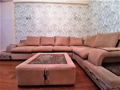 Kirayə verilir 2 otaqlı mənzil 130 m²