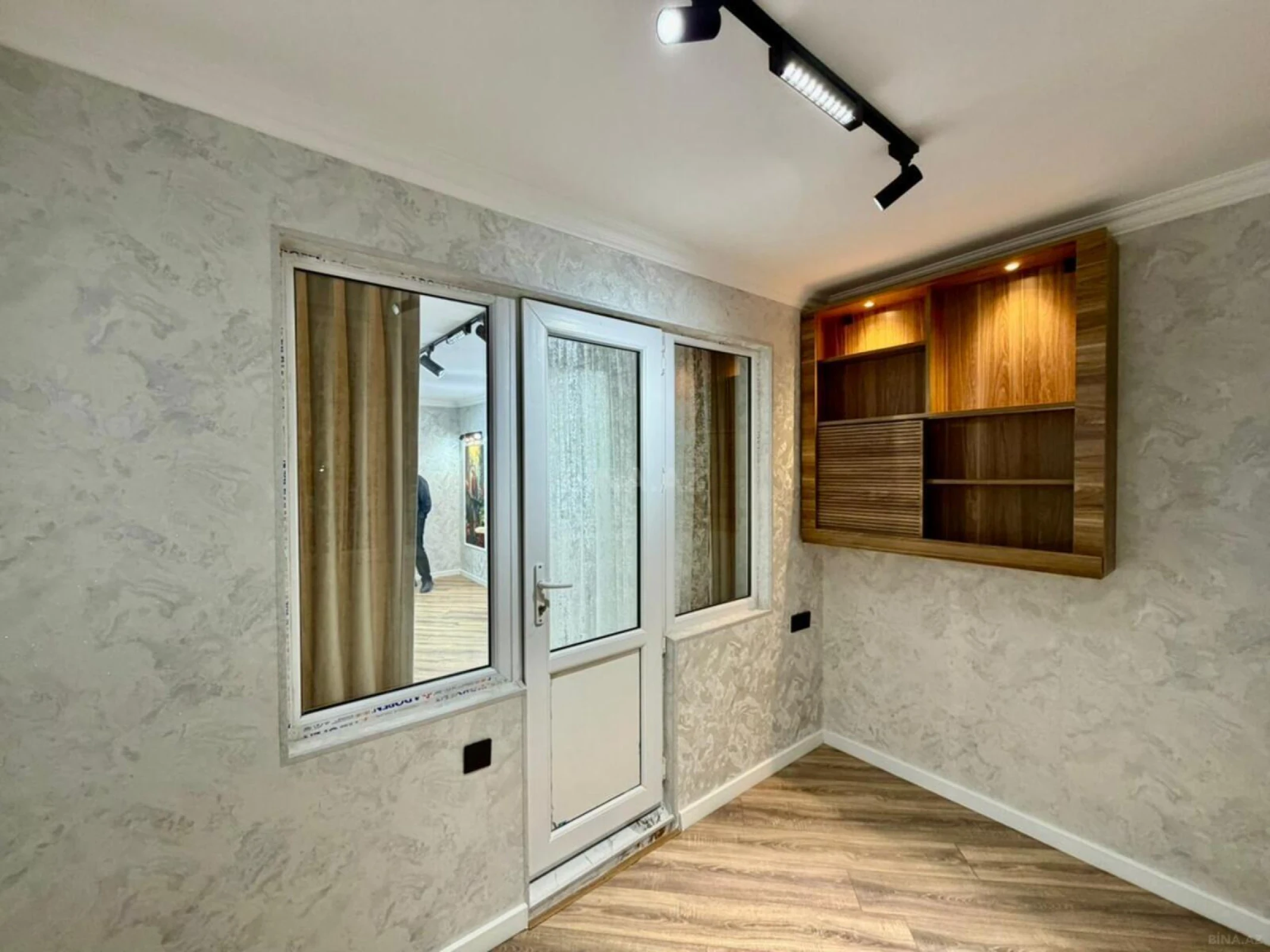 Satılır 2 otaqlı mənzil 55 m²