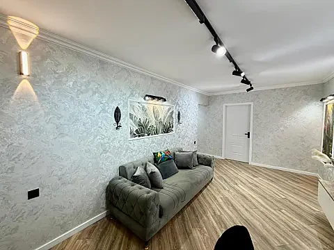 Satılır 2 otaqlı mənzil 55 m²