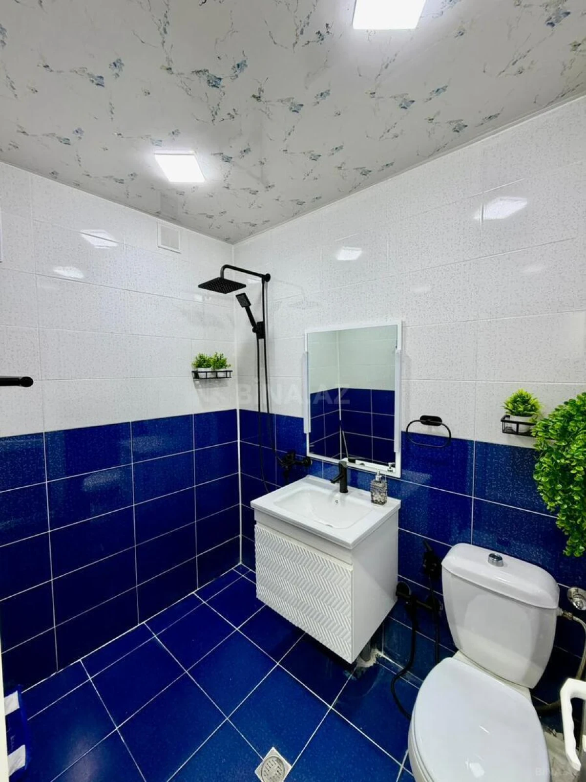 Satılır 2 otaqlı mənzil 55 m²