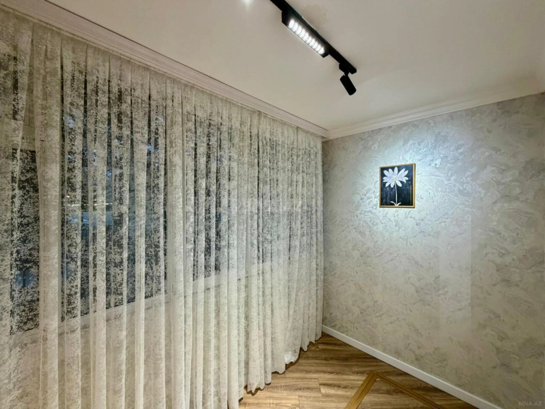 Satılır 2 otaqlı mənzil 55 m²