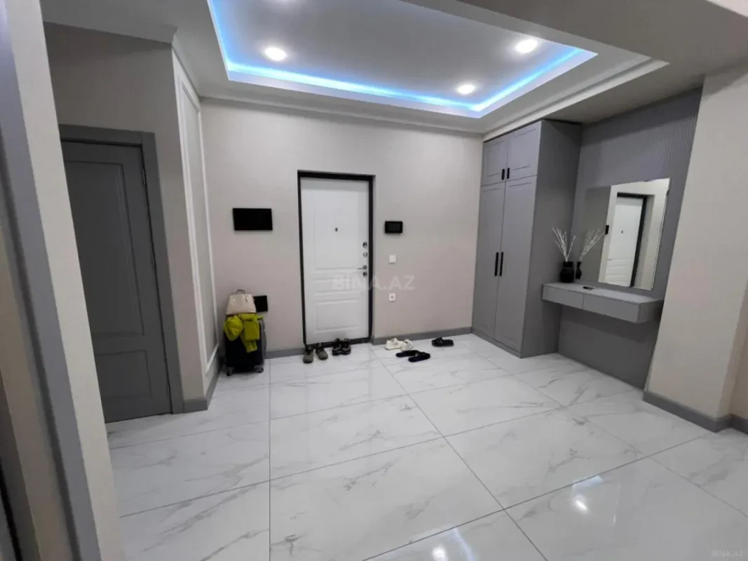 Kirayə verilir 2 otaqlı mənzil 95 m²