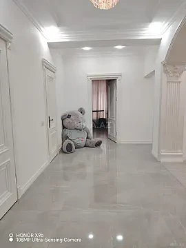 Kirayə verilir 2 otaqlı mənzil 120 m²
