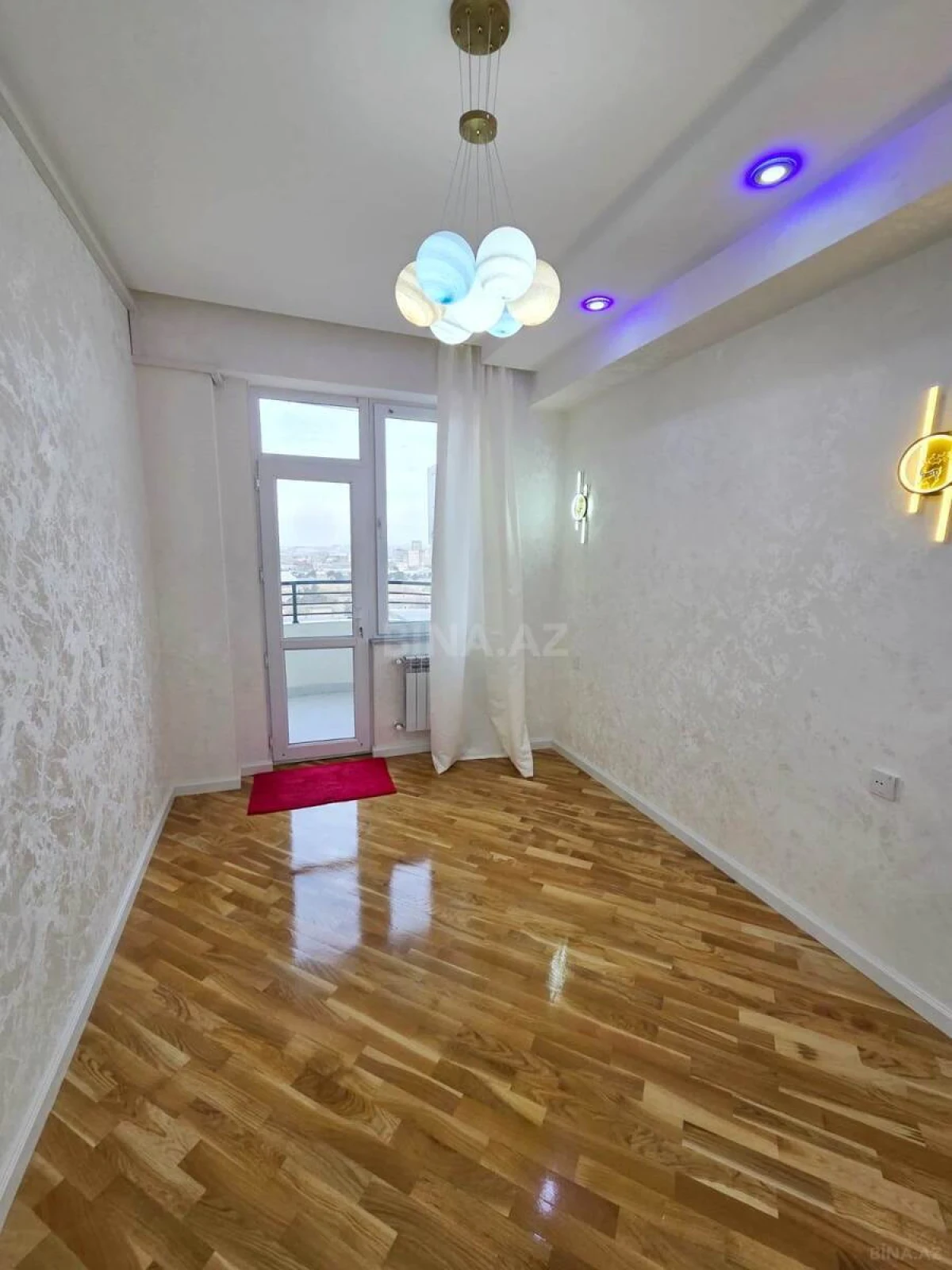 Satılır 3 otaqlı mənzil 100 m²