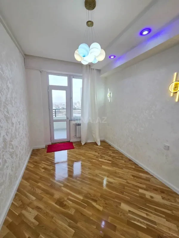 Satılır 3 otaqlı mənzil 100 m²