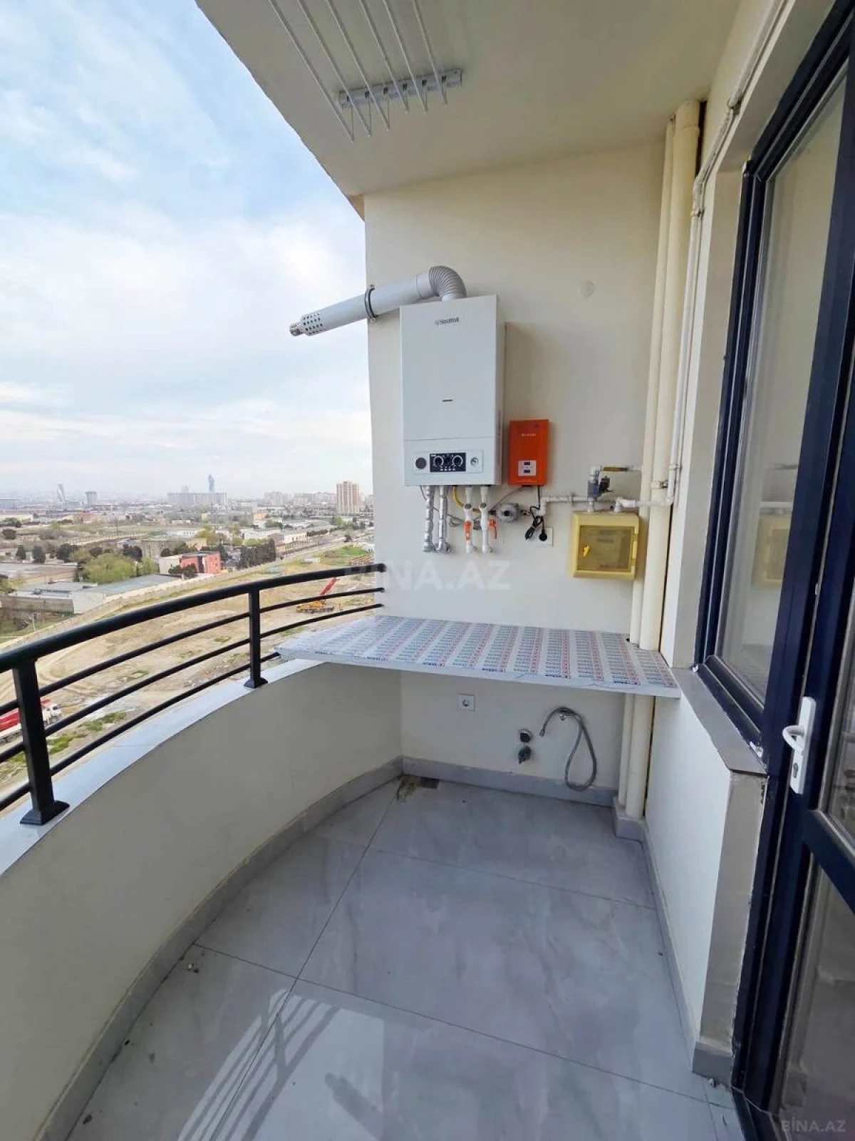 Satılır 3 otaqlı mənzil 100 m²
