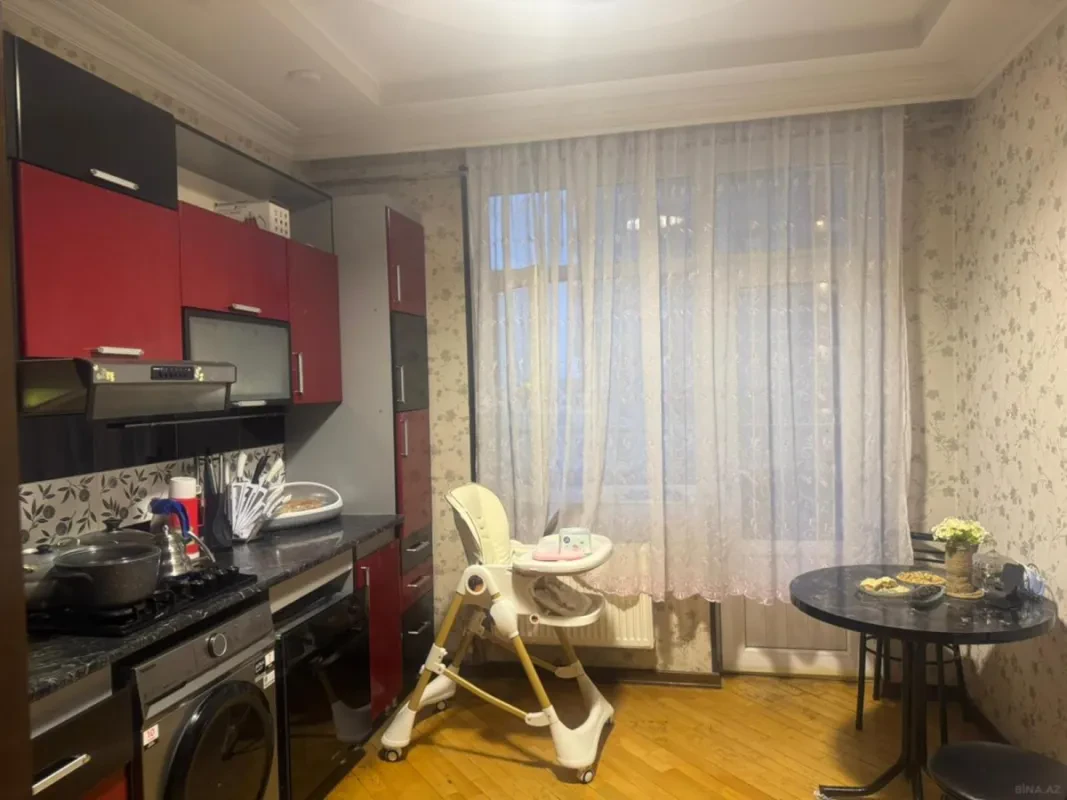 Satılır 2 otaqlı mənzil 88 m²