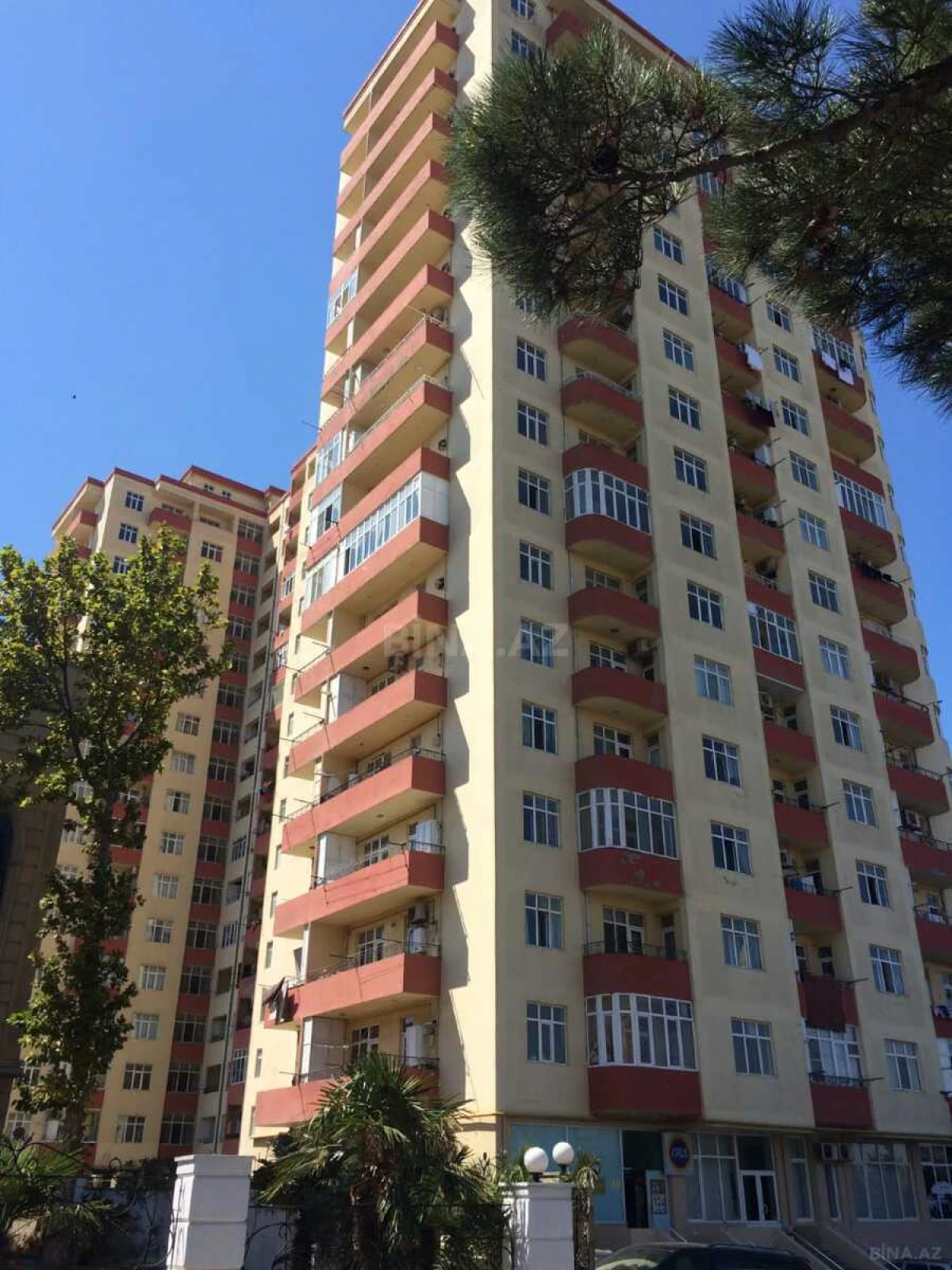 Satılır 2 otaqlı mənzil 88 m²