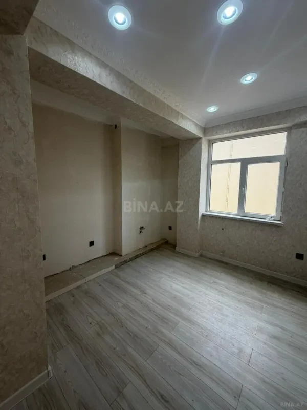 Satılır 3 otaqlı mənzil 83 m²