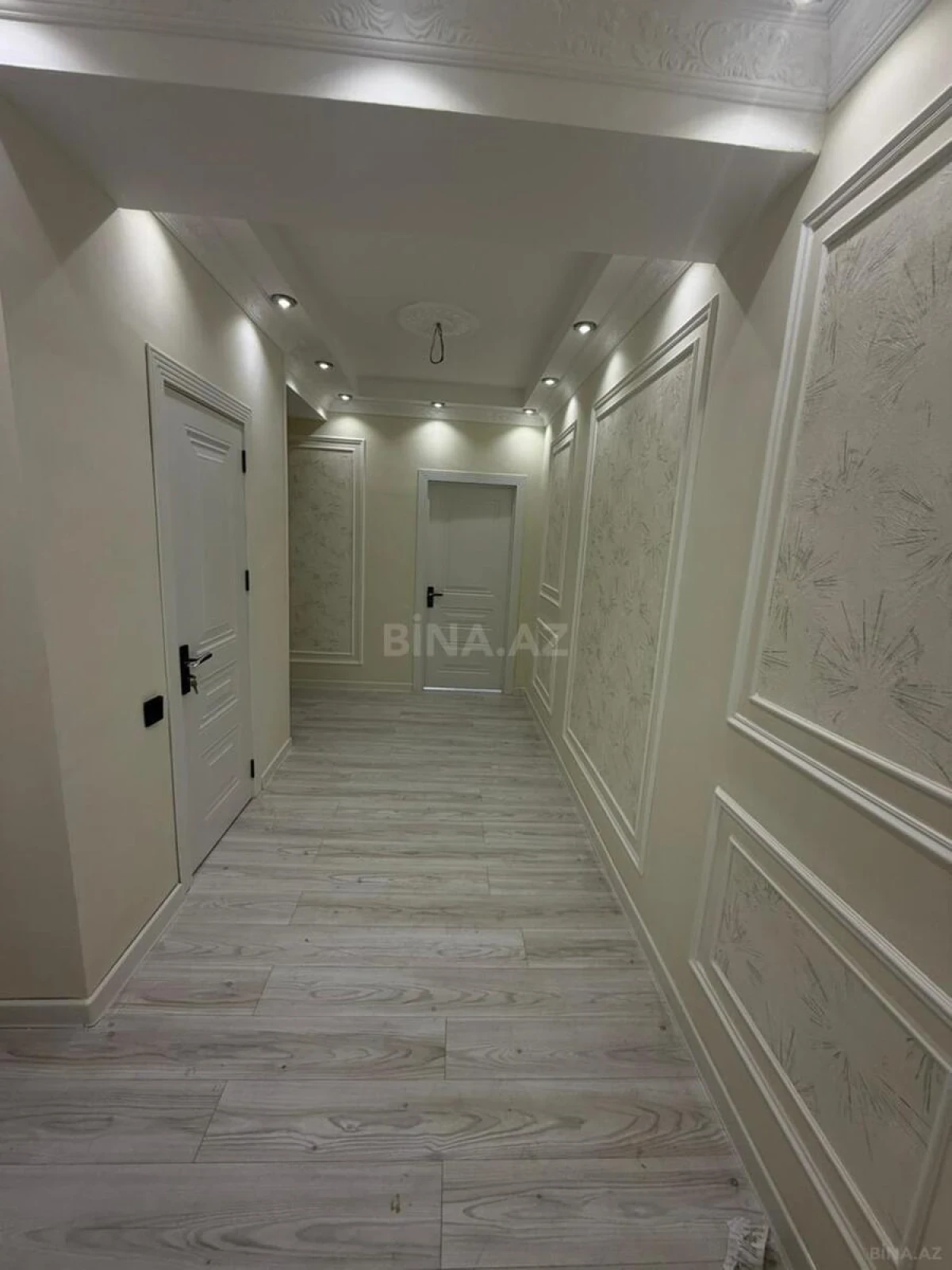 Satılır 3 otaqlı mənzil 83 m²