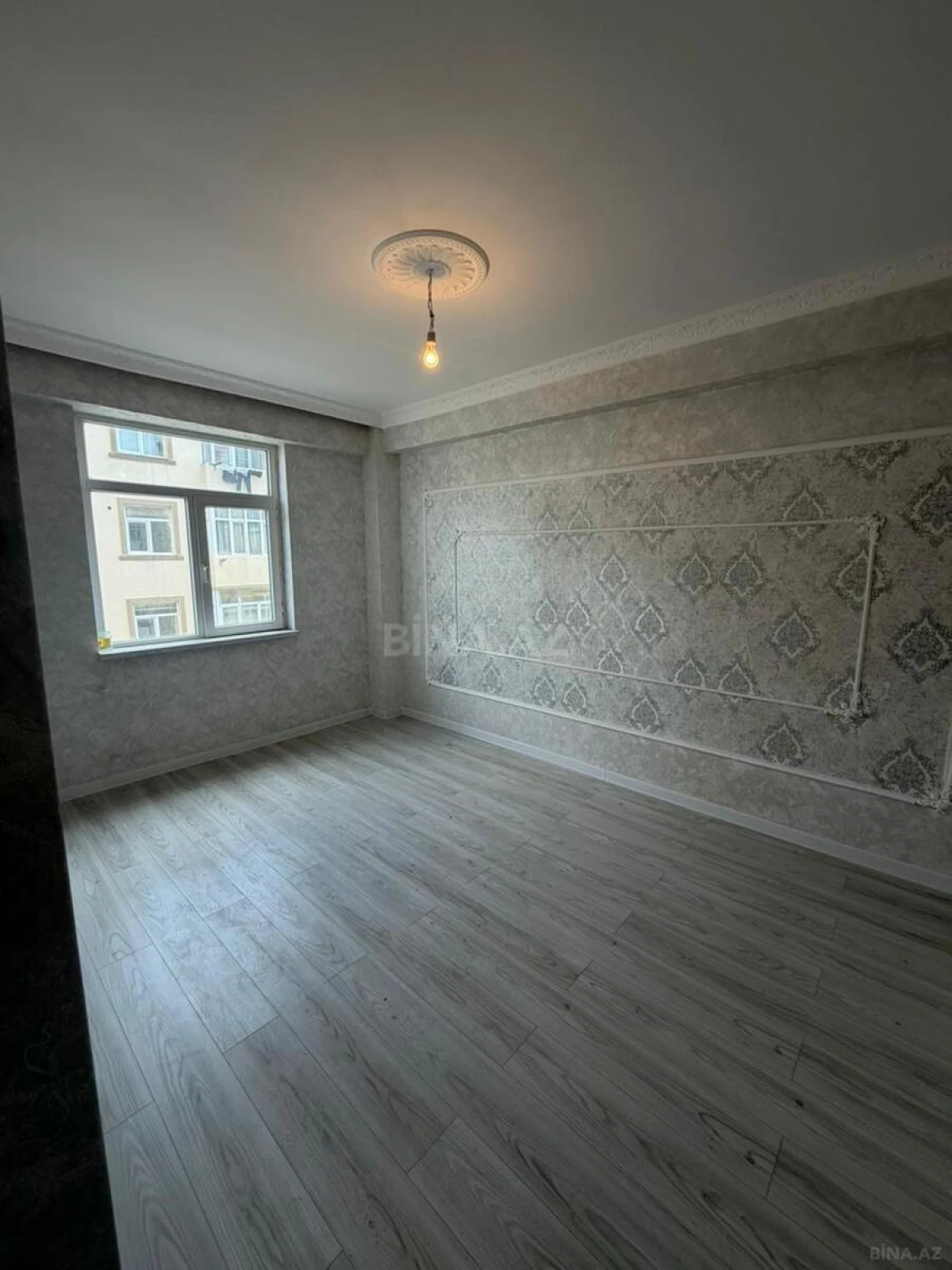 Satılır 3 otaqlı mənzil 83 m²