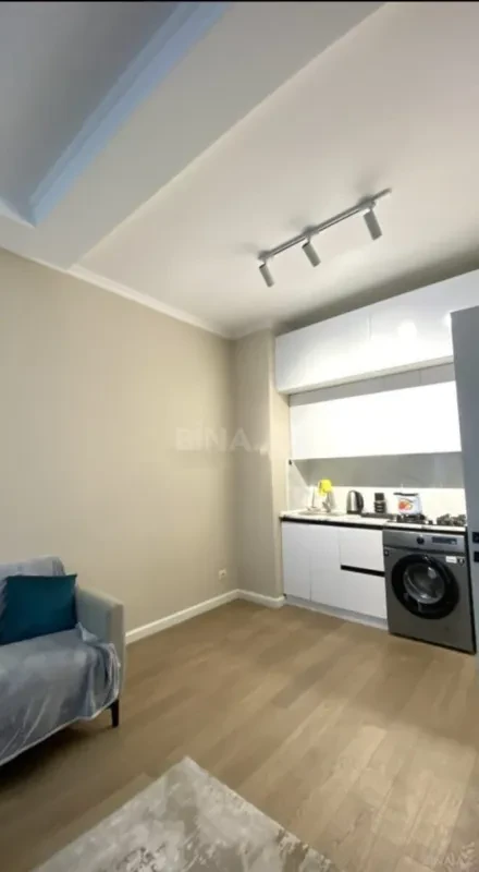 Kirayə verilir 2 otaqlı mənzil 71 m²