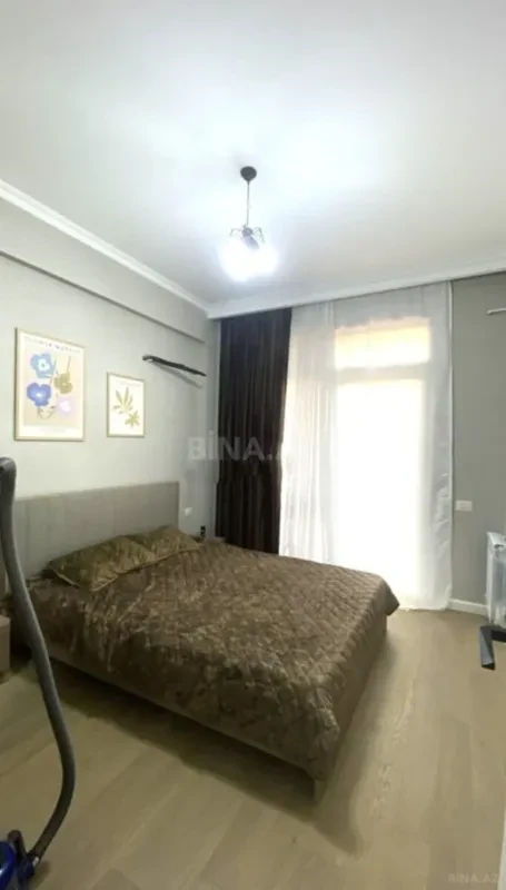 Kirayə verilir 2 otaqlı mənzil 71 m²