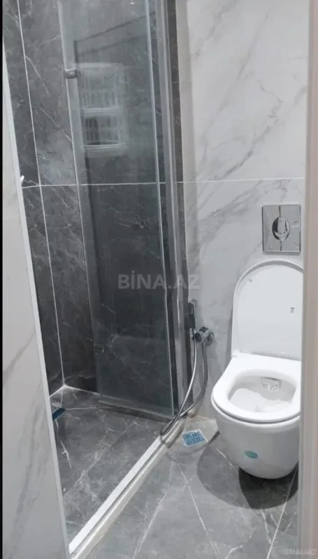 Kirayə verilir 2 otaqlı mənzil 71 m²