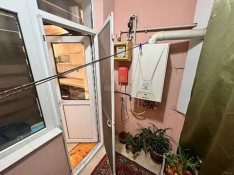 Satılır 2 otaqlı mənzil 83 m²