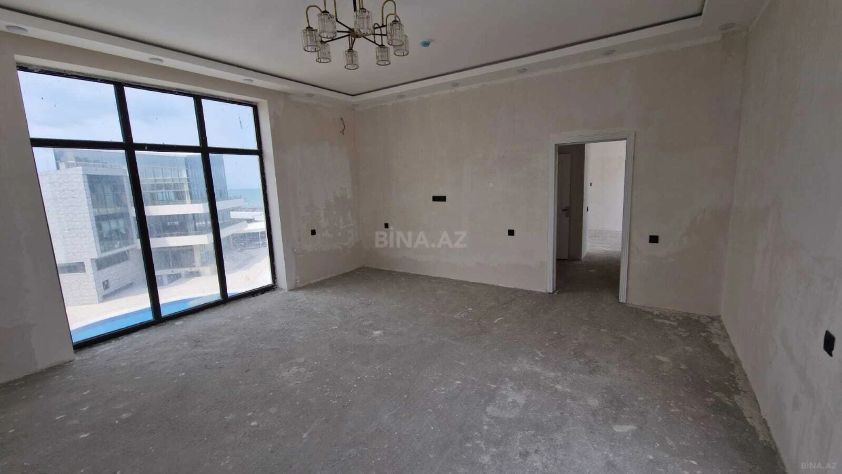 Satılır obyekt 550 m²