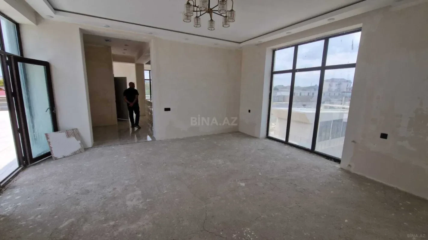 Satılır obyekt 550 m²