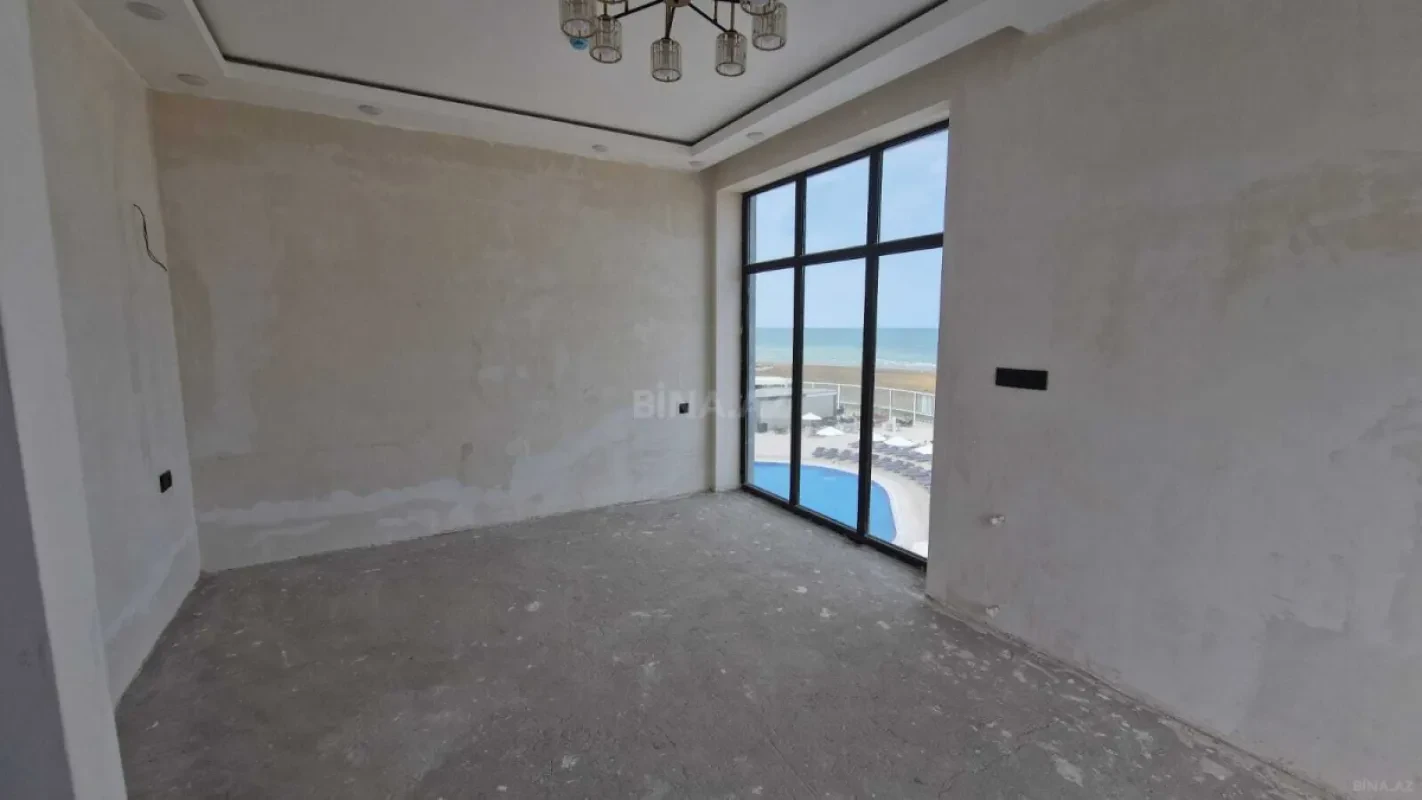 Satılır obyekt 550 m²
