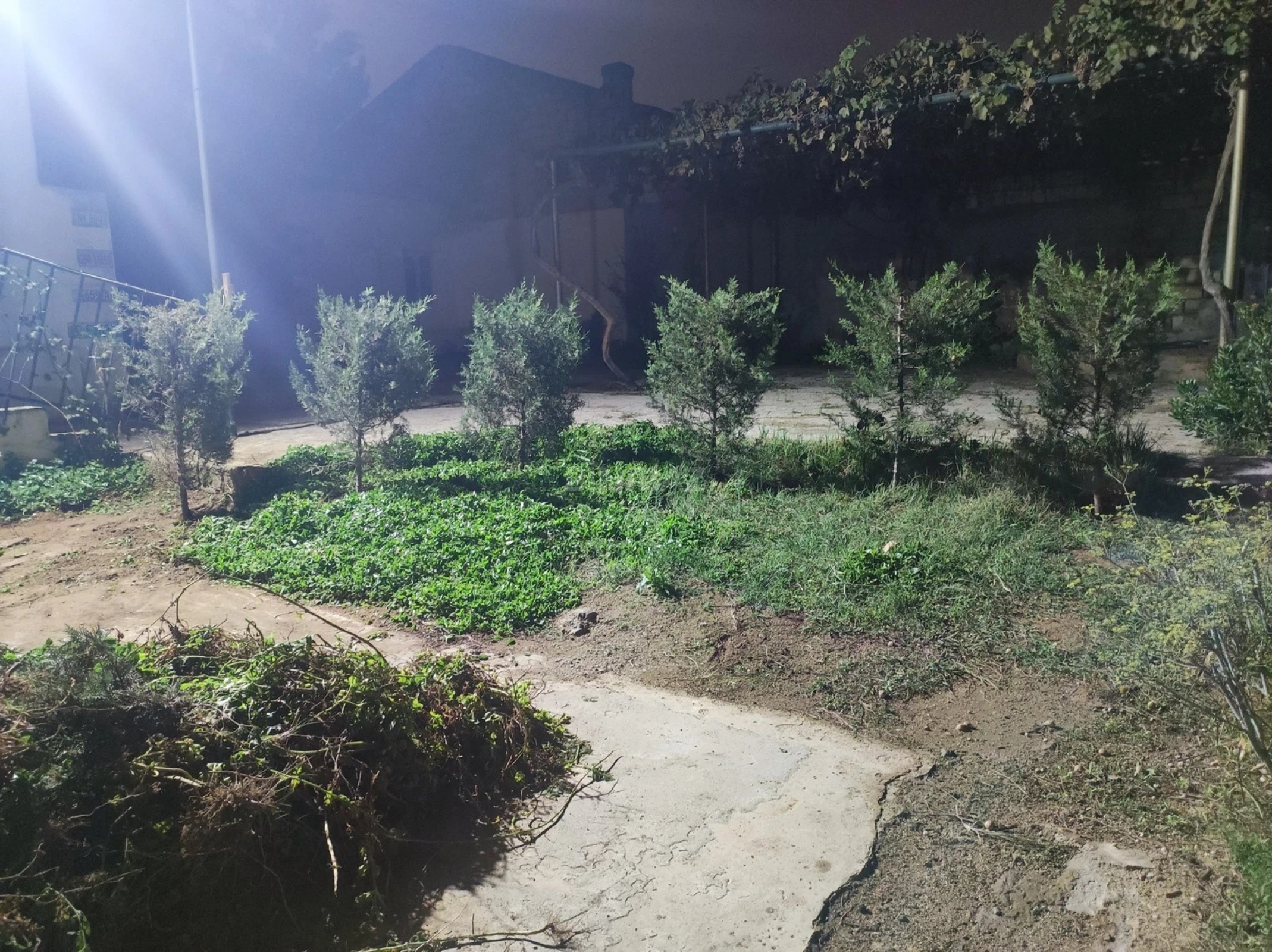 Satılır 4 otaqlı həyət evi 160 m²