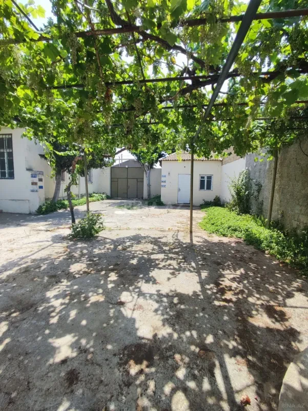 Satılır 4 otaqlı həyət evi 160 m²