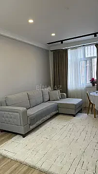 Satılır 3 otaqlı mənzil 76 m²