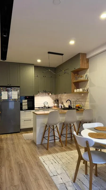 Satılır 3 otaqlı mənzil 76 m²