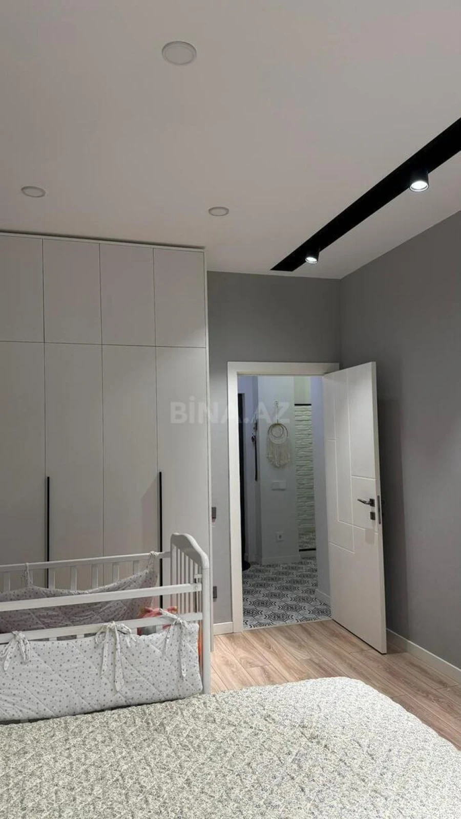 Satılır 3 otaqlı mənzil 76 m²