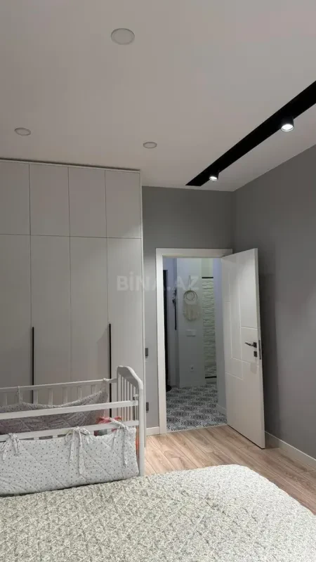 Satılır 3 otaqlı mənzil 76 m²