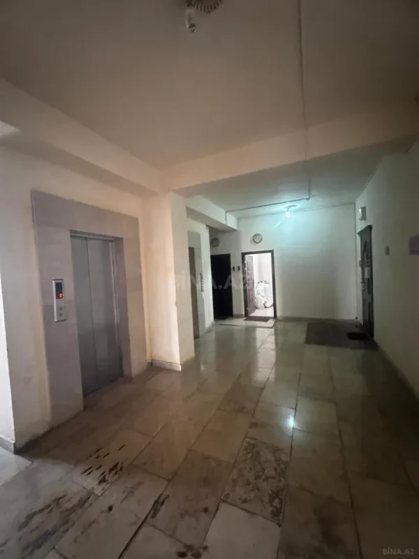 Satılır 3 otaqlı mənzil 166 m²