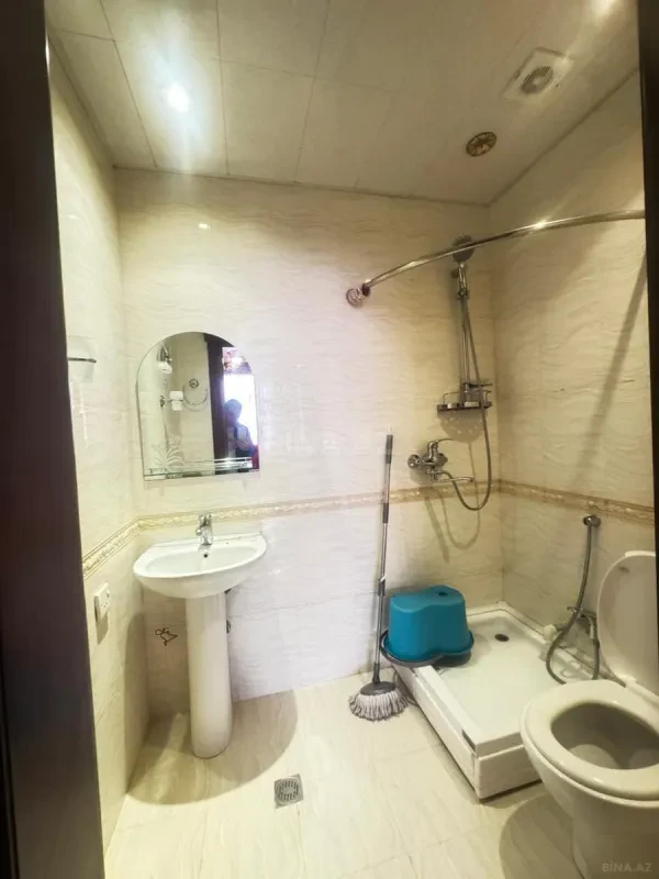 Satılır 3 otaqlı mənzil 166 m²
