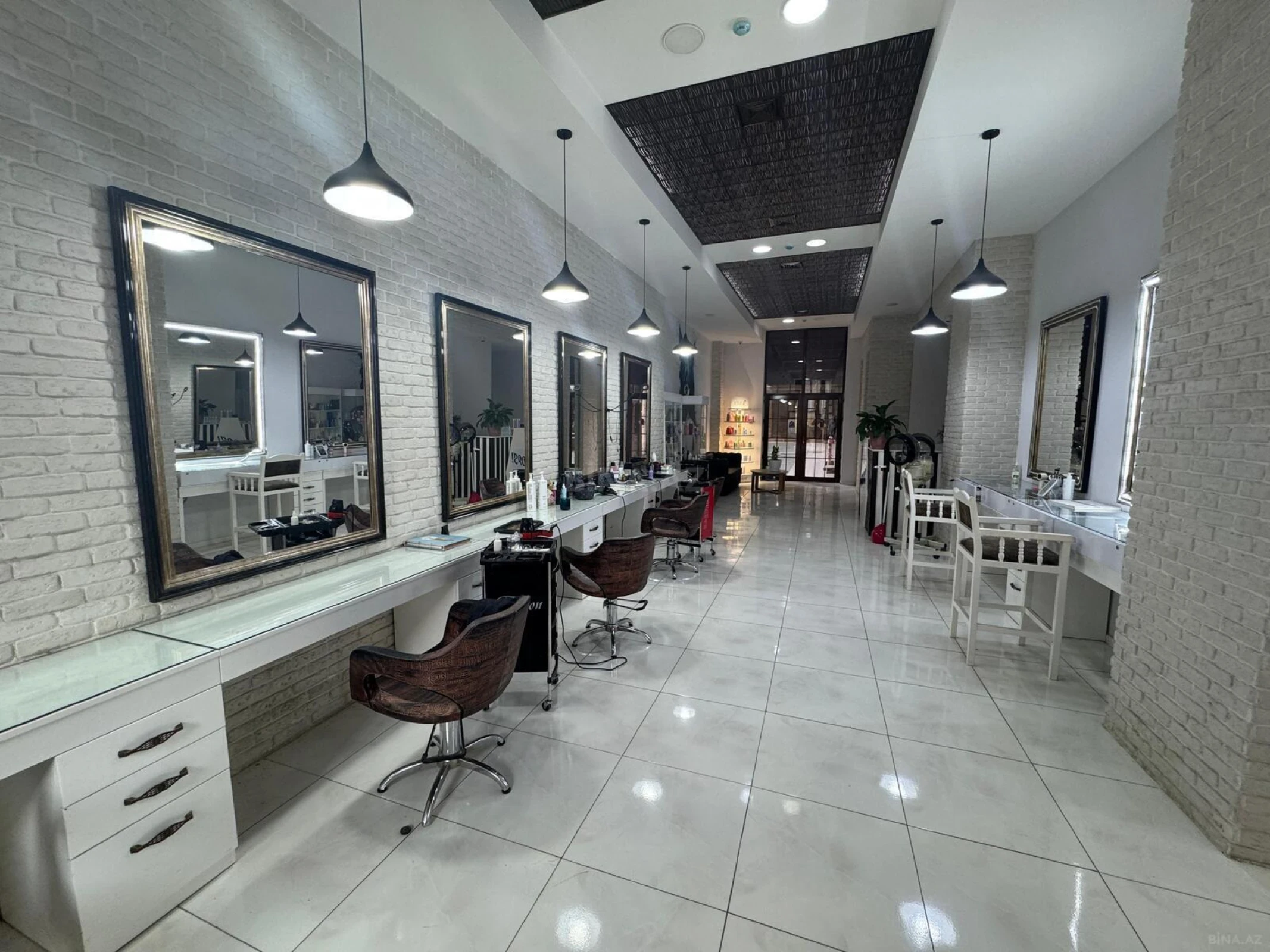 Kirayə verilir obyekt 170 m²